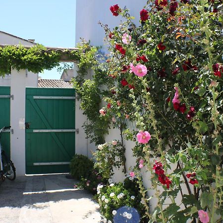 Beau T3 *** Pour 2 A 4 Pers Avec Patio Privatif Apartment La Couarde-sur-Mer Exterior photo