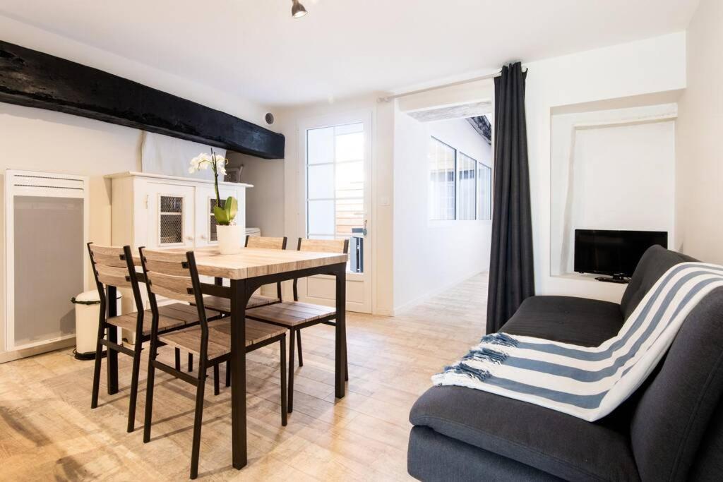 Beau T3 *** Pour 2 A 4 Pers Avec Patio Privatif Apartment La Couarde-sur-Mer Exterior photo