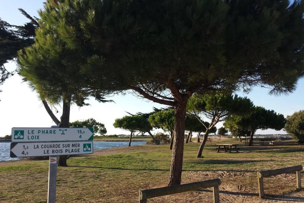 Beau T3 *** Pour 2 A 4 Pers Avec Patio Privatif Apartment La Couarde-sur-Mer Exterior photo